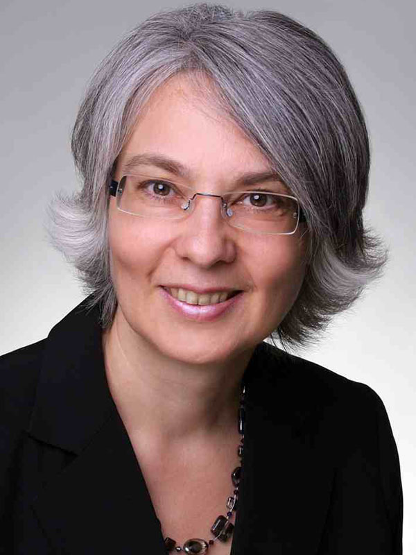 Dr. Christiane Barbara Pierl 